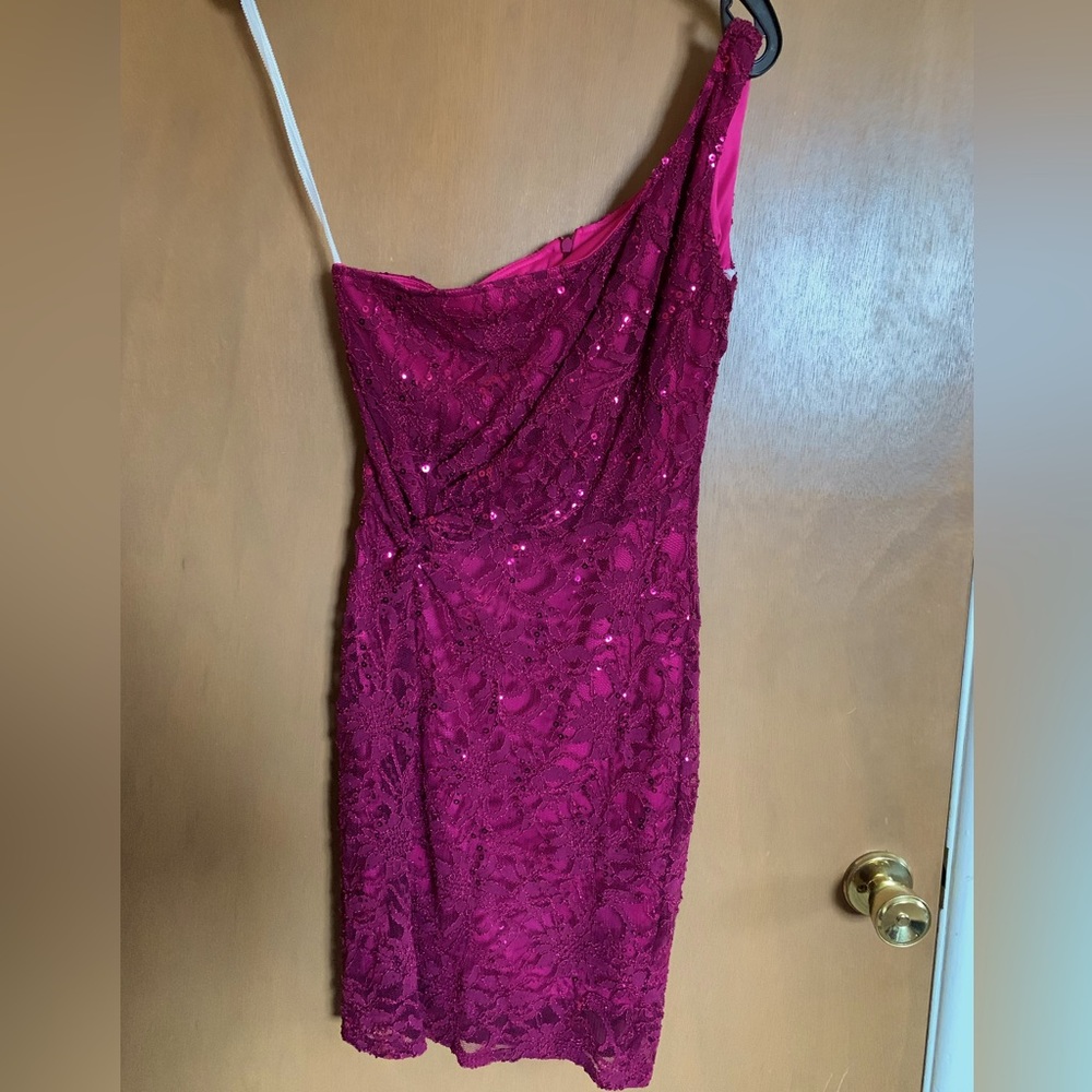 One shoulder party dress, perfect for dances or banquet!!